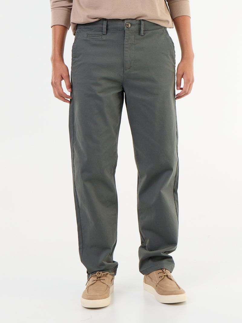 Standard-fit plain chino Green - Kiabi