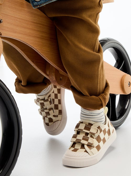 Stoff-Turnschuhe mit Klettverschluss - Kiabi