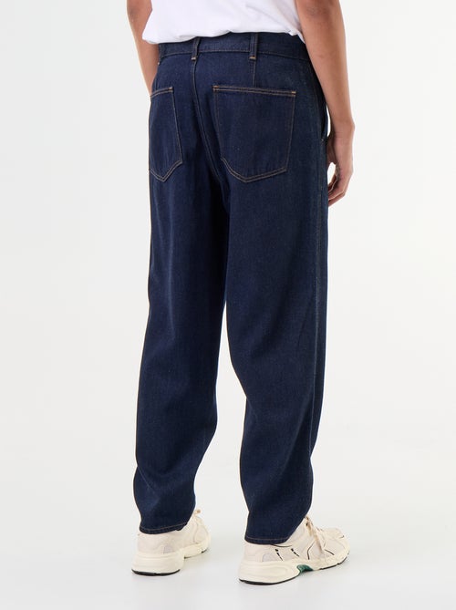 Straight jeans with Italian pockets - Kiabi Straight jeans with Italian pockets - Kiabi