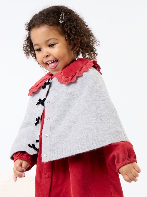 Strickcape mit Samtschleifen - Kiabi