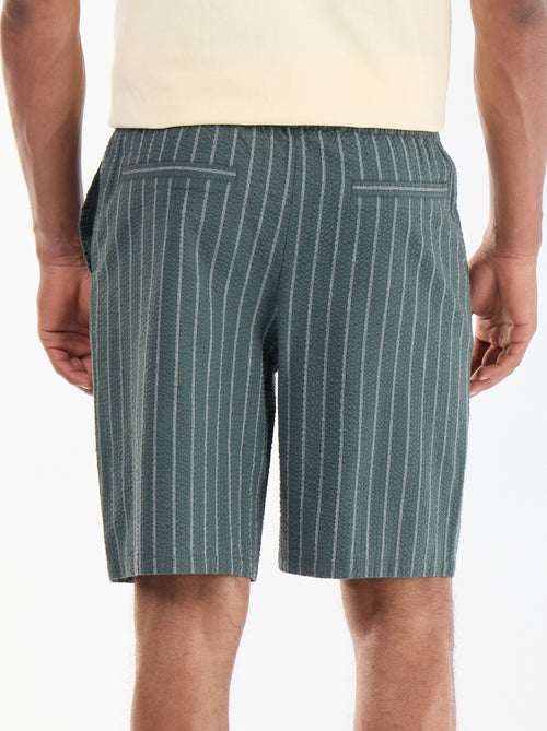Striped seersucker shorts - Kiabi Striped seersucker shorts - Kiabi