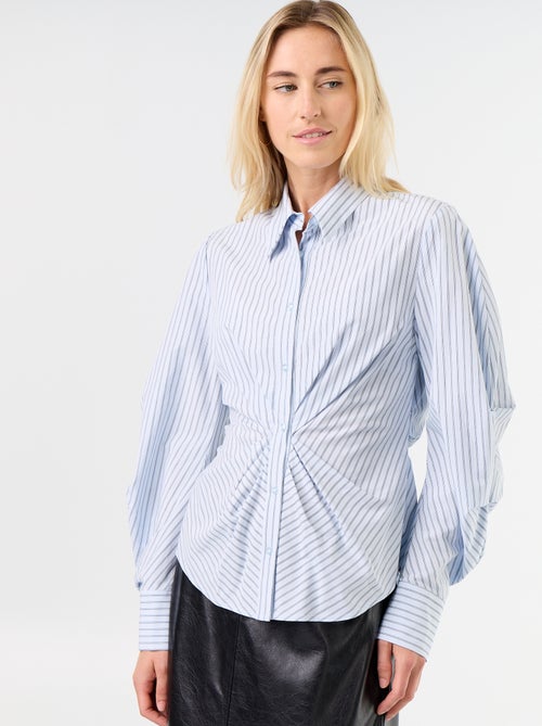 Stylish Front-Fitted Shirt - Kiabi Stylish Front-Fitted Shirt - Kiabi
