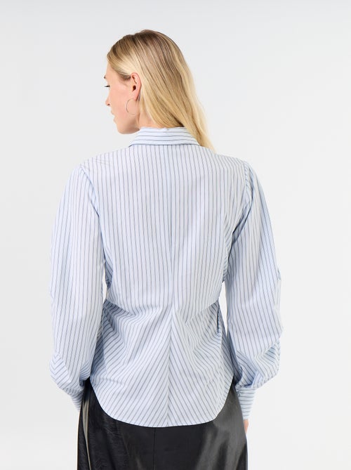 Stylish Front-Fitted Shirt - Kiabi Stylish Front-Fitted Shirt - Kiabi