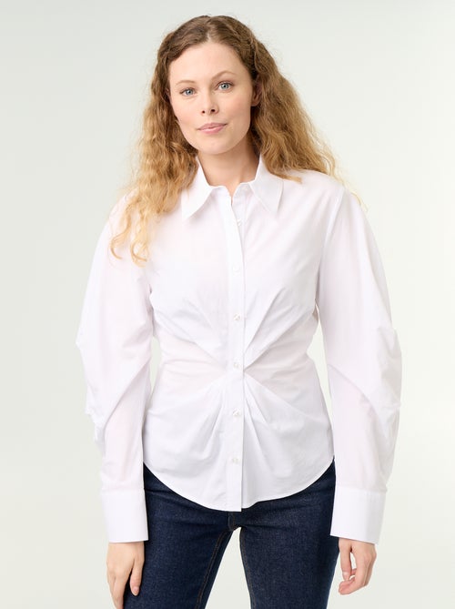 Stylish Front-Fitted Shirt - Kiabi Stylish Front-Fitted Shirt - Kiabi