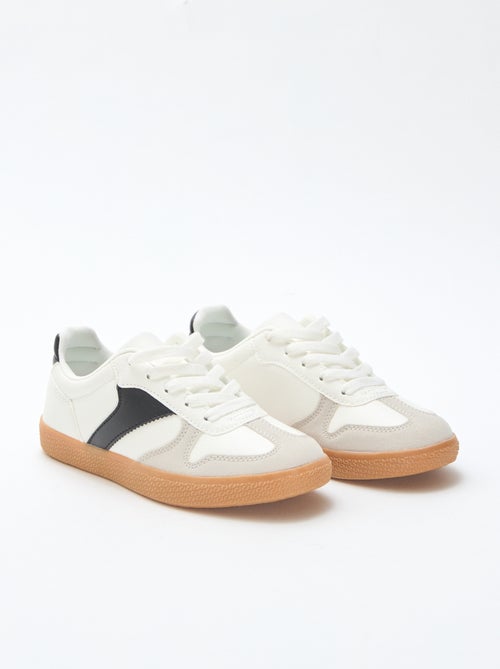 Suede Low-Top Sneakers with Contrasting Detail - Kiabi
