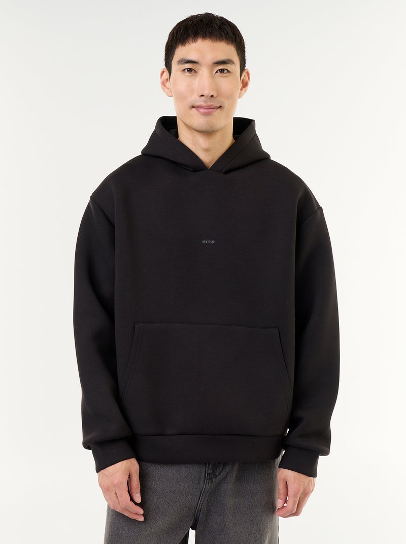 Sweat à capuche avec poche kangourou Noir - Kiabi