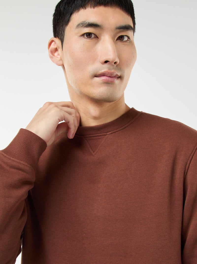 Sweat uni à col rond en molleton gratté Marron - Kiabi