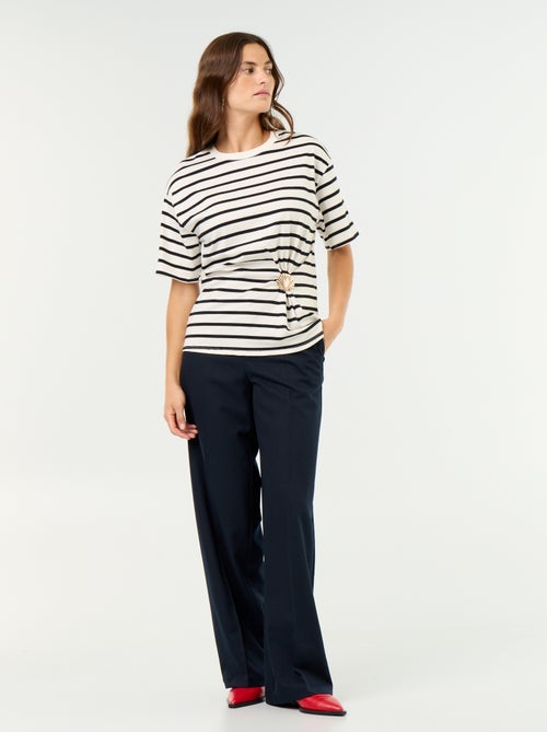 T-shirt a maniche corte con gioiello a conchiglia - Kiabi