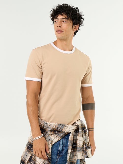 T-shirt a maniche corte e bordi a contrasto - Kiabi