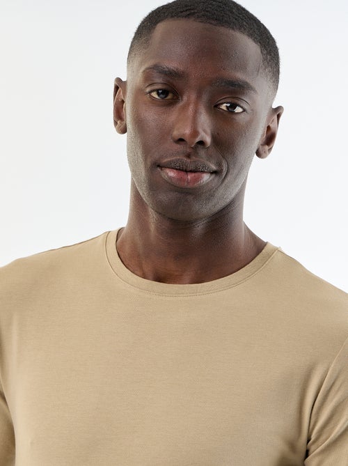 T-shirt a maniche lunghe a tinta unita - Kiabi T-shirt a maniche lunghe a tinta unita - Kiabi