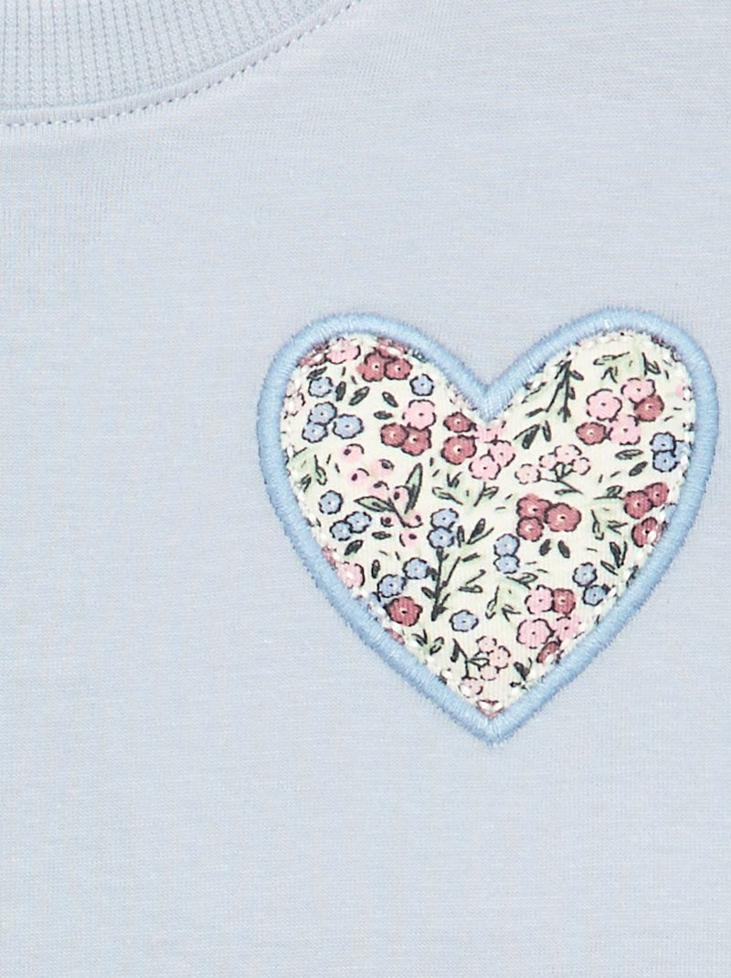 T-shirt avec patch 'cœur' à la poitrine Bleu - Kiabi