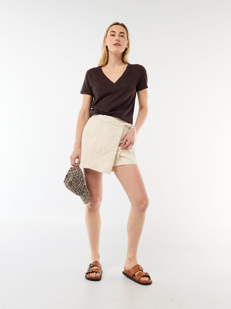 T-shirt basique à manches courtes col V Marron - Kiabi