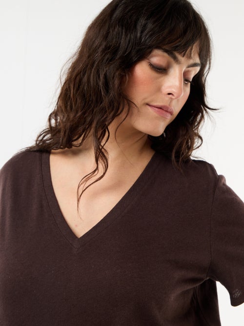 T-shirt basique col V et manches courtes - Kiabi