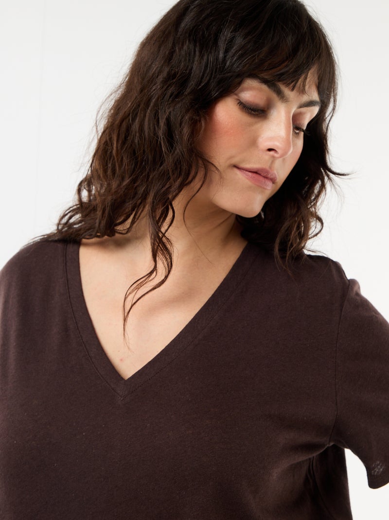 T-shirt basique col V et manches courtes Marron - Kiabi