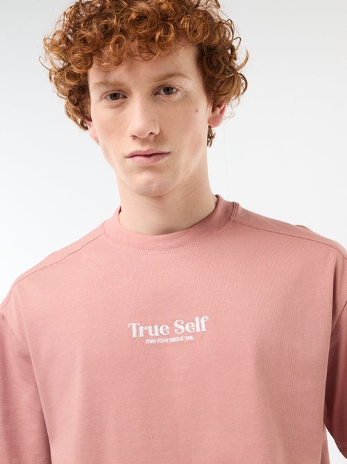 T-shirt col rond avec broderie contrastante - Kiabi