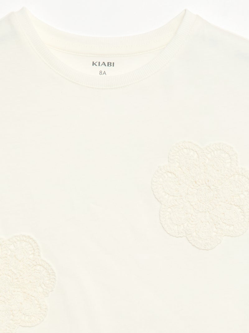T-shirt con fiori in macramè Bianco - Kiabi