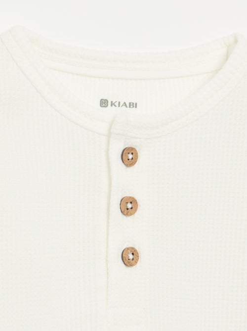 T-shirt con scollo alla tunisina - Kiabi T-shirt con scollo alla tunisina - Kiabi