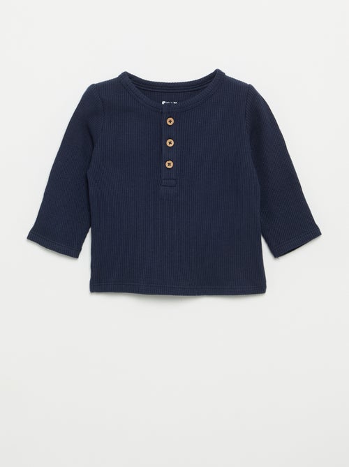 T-shirt con scollo alla tunisina - Kiabi T-shirt con scollo alla tunisina - Kiabi