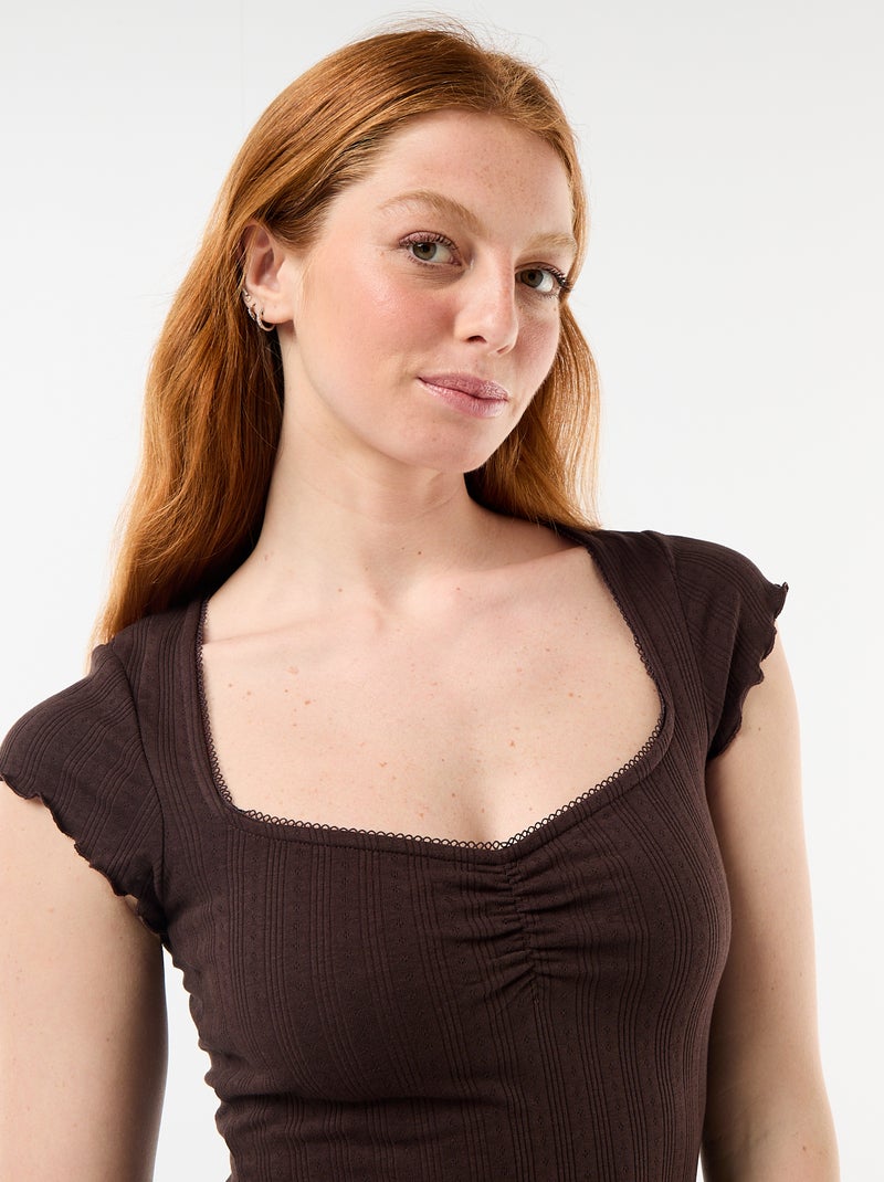 T-shirt côtelé à manches courtes avec manches volantées Marron - Kiabi