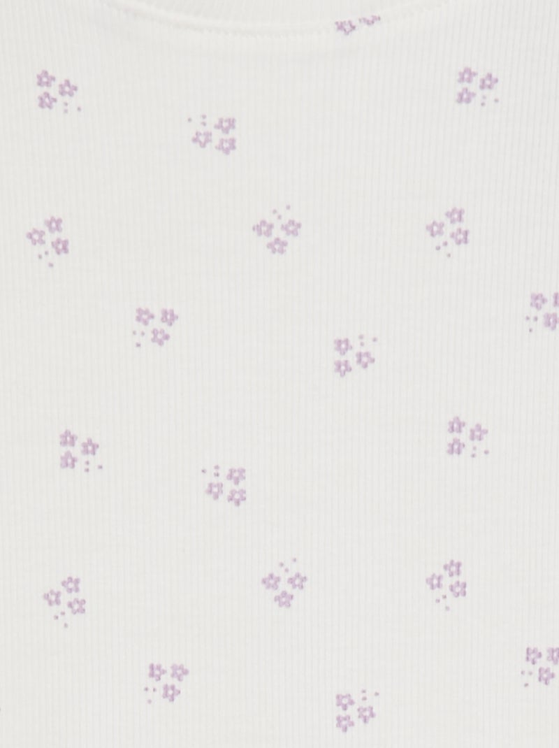 T-shirt côtelé avec bords ondulés et motifs BLANC - Kiabi