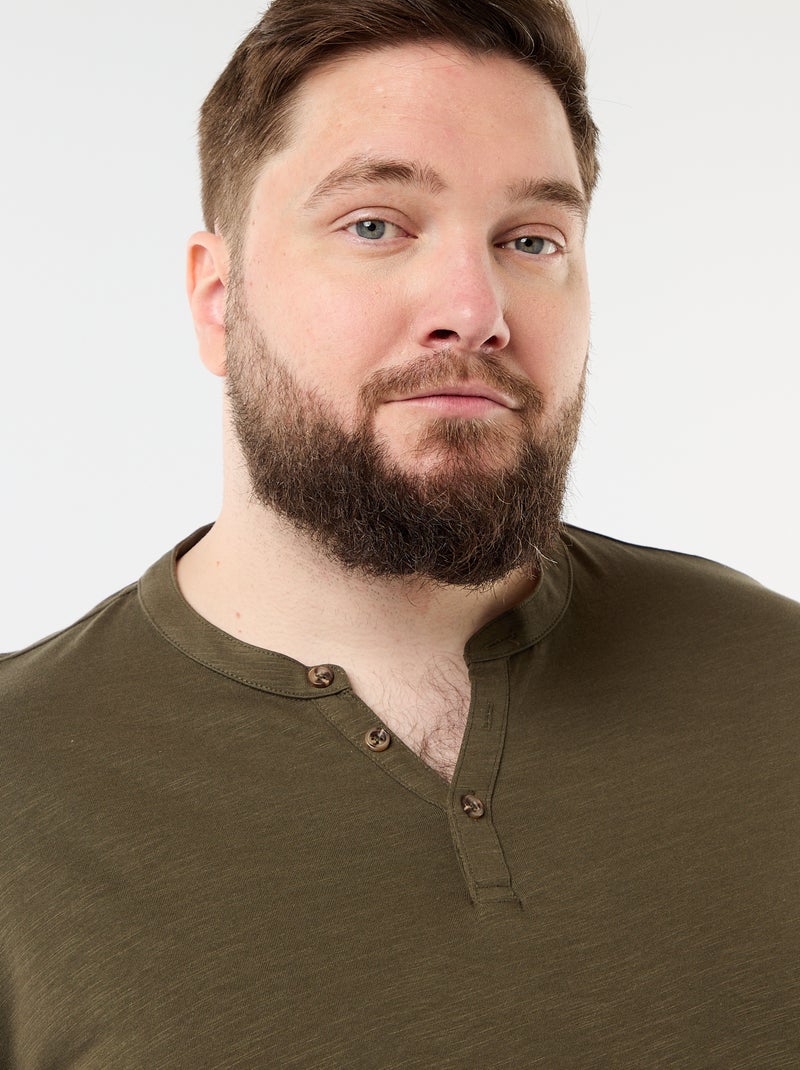 T-shirt en jersey col tunisien et manches courtes Kaki - Kiabi