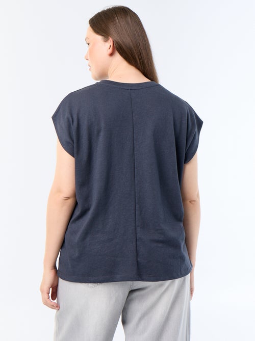 T-shirt en jersey sans manches avec petite broderie poitrine - Kiabi