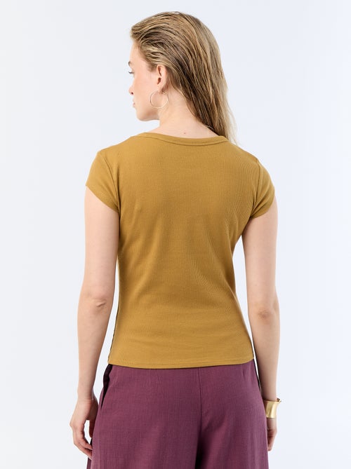 T-shirt in jersey a coste a maniche corte - Kiabi T-shirt in jersey a coste a maniche corte - Kiabi