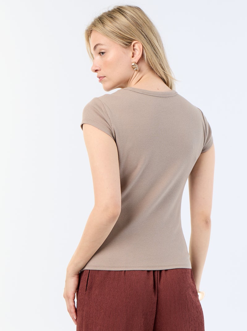 T-shirt in jersey a coste a maniche corte Tortora - Kiabi