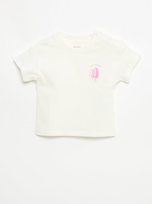 T-shirt manches courtes en jersey coton avec patch poitrine - Kiabi