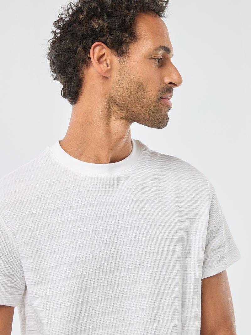 T-shirt manches courtes en maille gaufrée Blanc - Kiabi