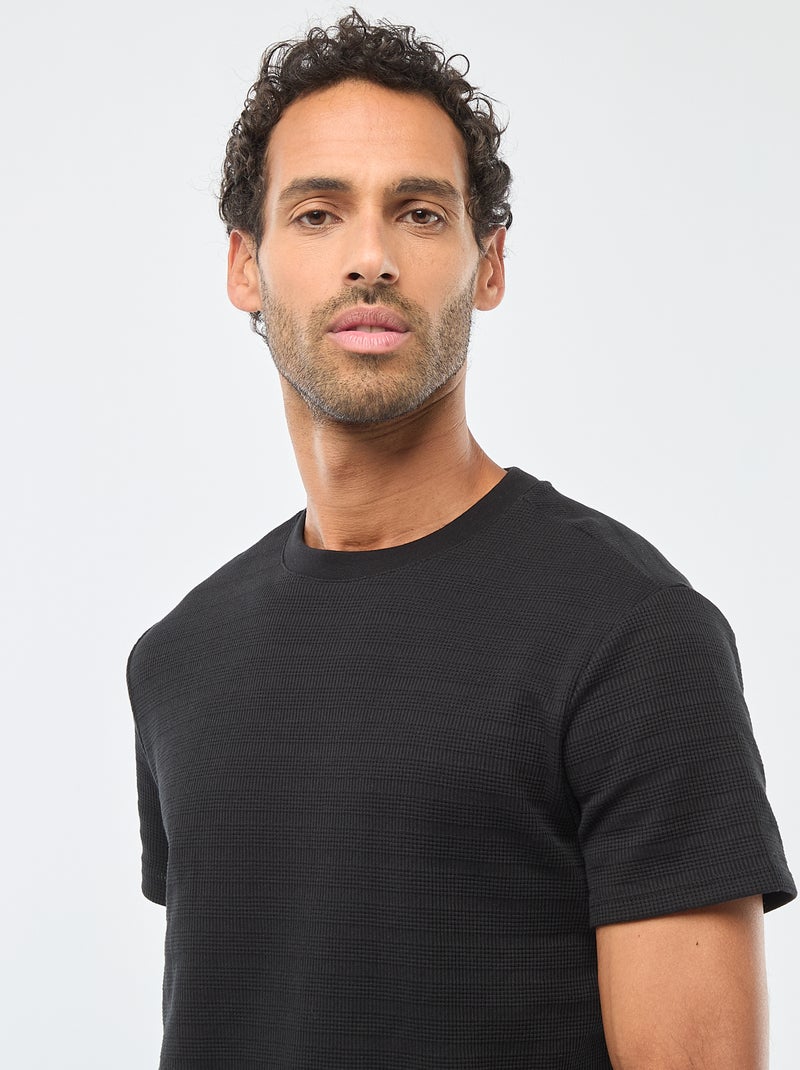 T-shirt manches courtes en maille gaufrée Noir - Kiabi