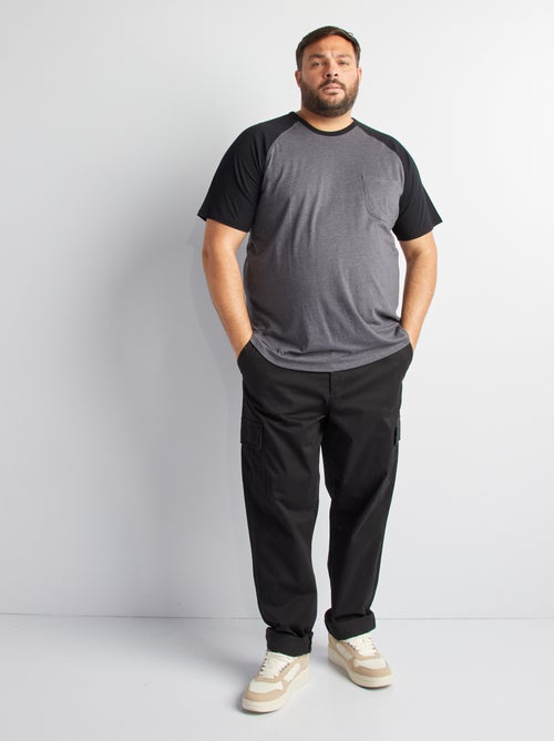 T-shirt Manches courtes raglan avec poche poitrine - Kiabi