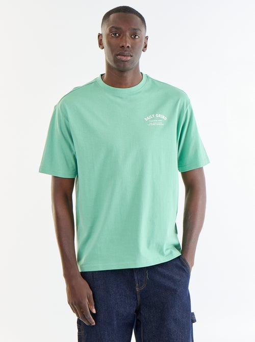 T-Shirt mit Stickereien, Kurzarm - Kiabi T-Shirt mit Stickereien, Kurzarm - Kiabi