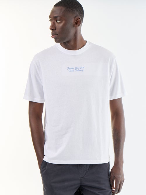 T-Shirt mit Stickereien, Kurzarm - Kiabi T-Shirt mit Stickereien, Kurzarm - Kiabi