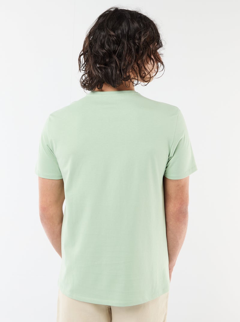T-shirt uni à manches courtes avec broderie Vert - Kiabi