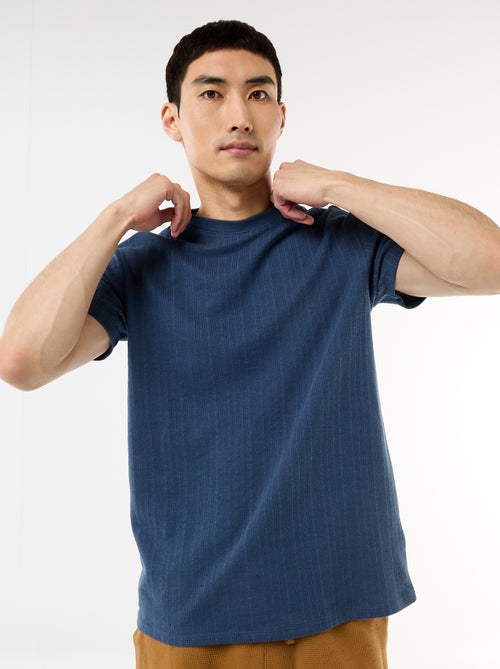 T-shirt uni à manches courtes en maille fantaisie - Kiabi