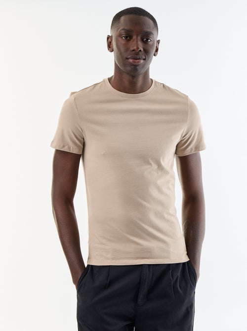 T-shirt uni en coton à col rond pour homme - Kiabi T-shirt uni en coton à col rond pour homme - Kiabi