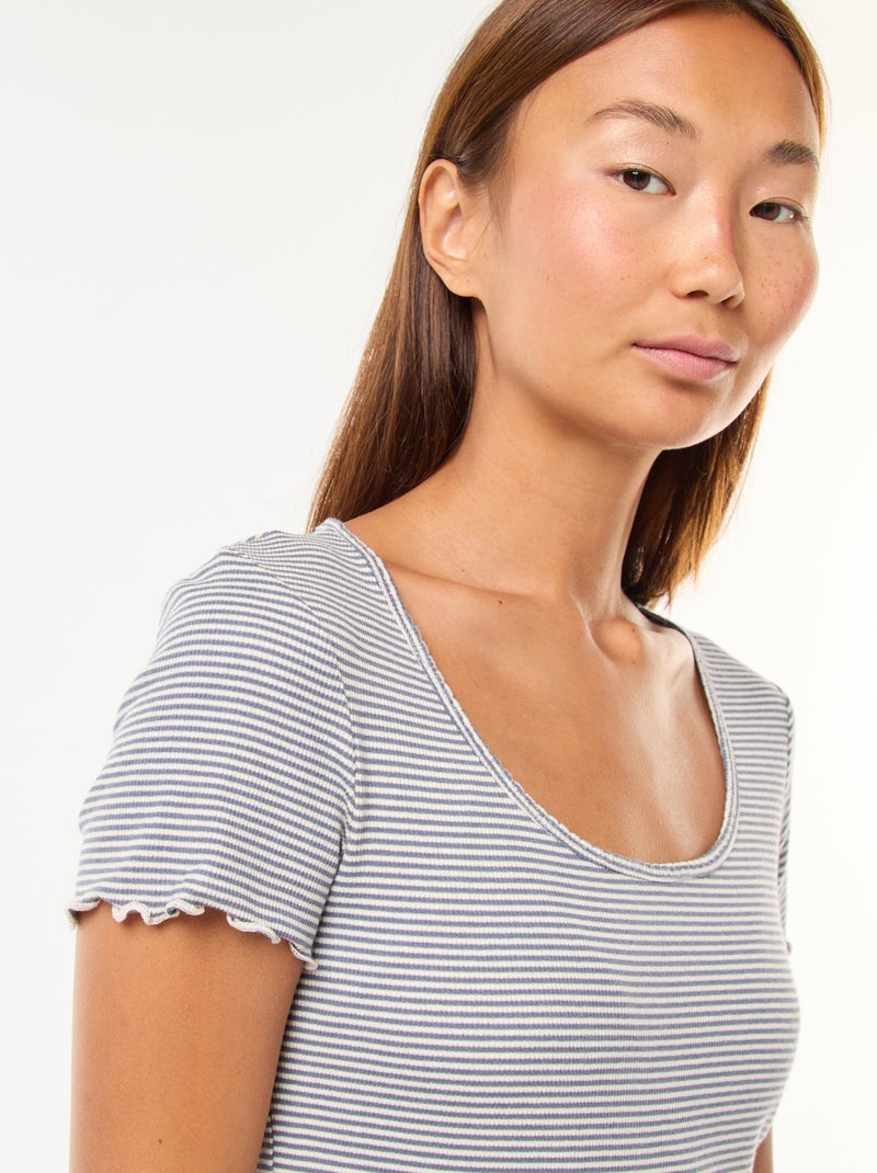 T-shirt uni en maille côtelé manches courtes Bleu - Kiabi