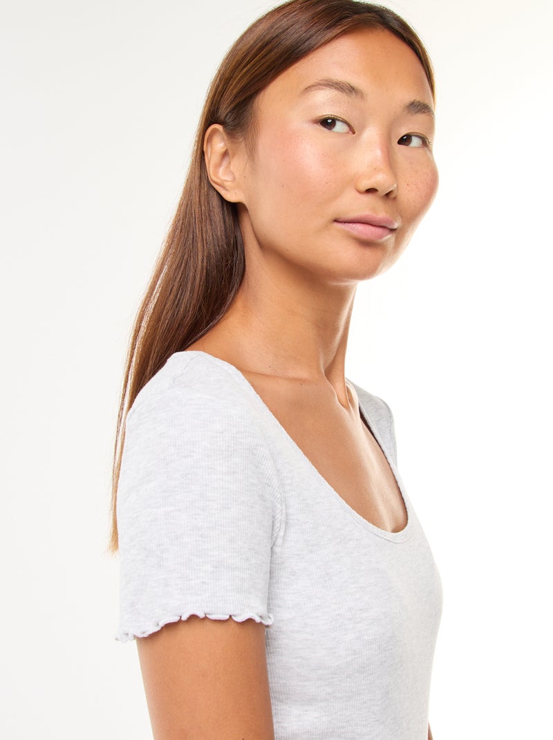 T-shirt uni en maille côtelé manches courtes Gris - Kiabi