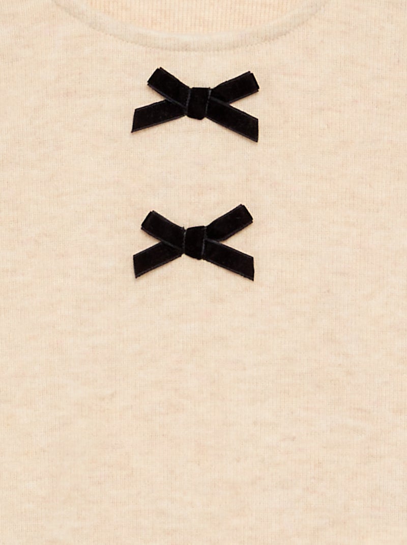 T-shirt with bows and ruffle at the hem Beige - Kiabi