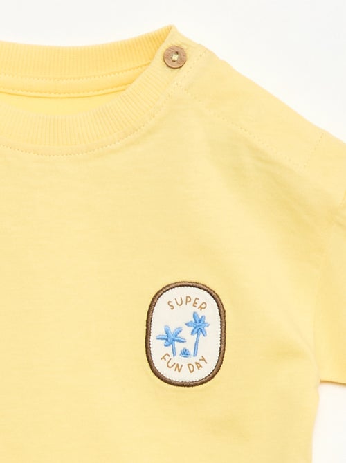 T-shirt with embroidery on chest - Kiabi