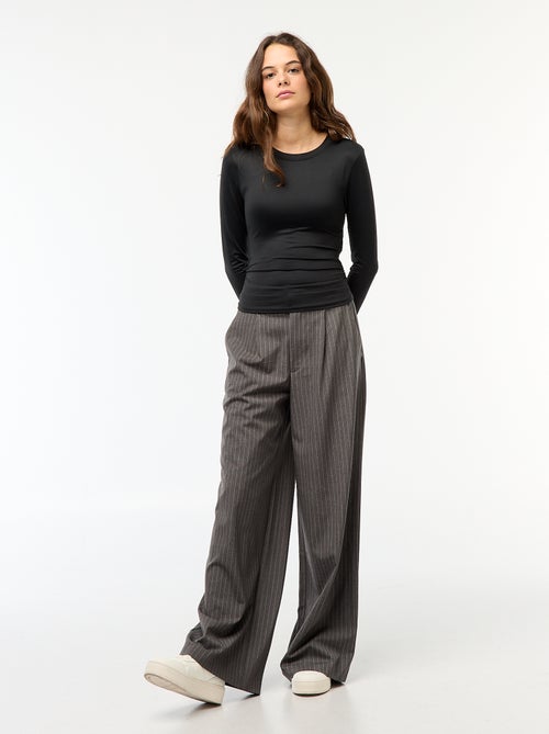 Tee-shirt cropped avec effet froissé - Kiabi