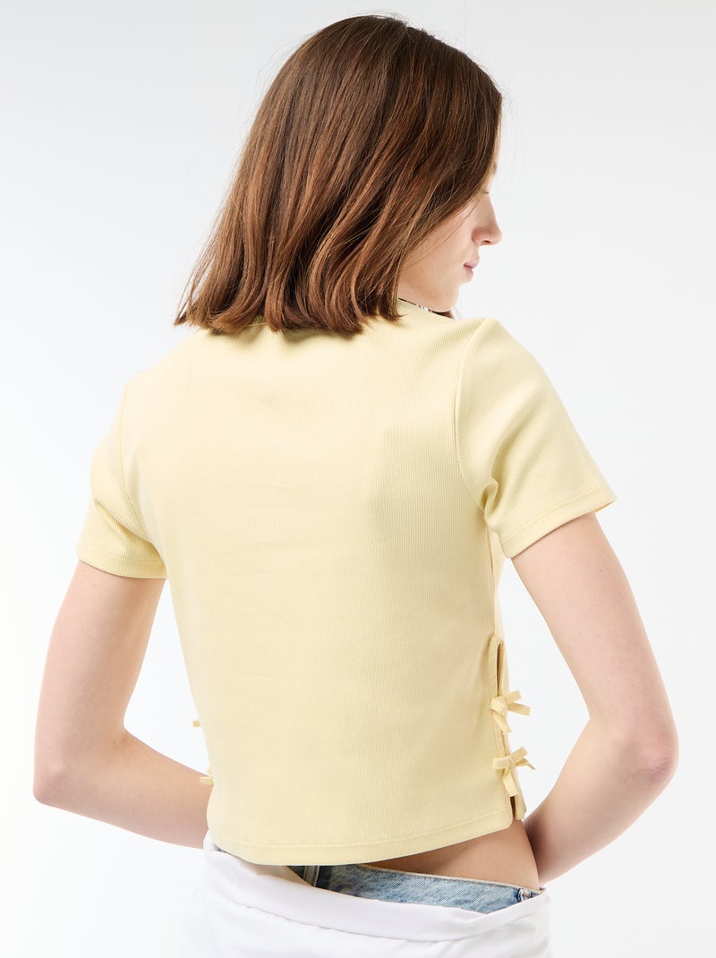 Tee-shirt cropped côtelé avec noeuds Jaune - Kiabi
