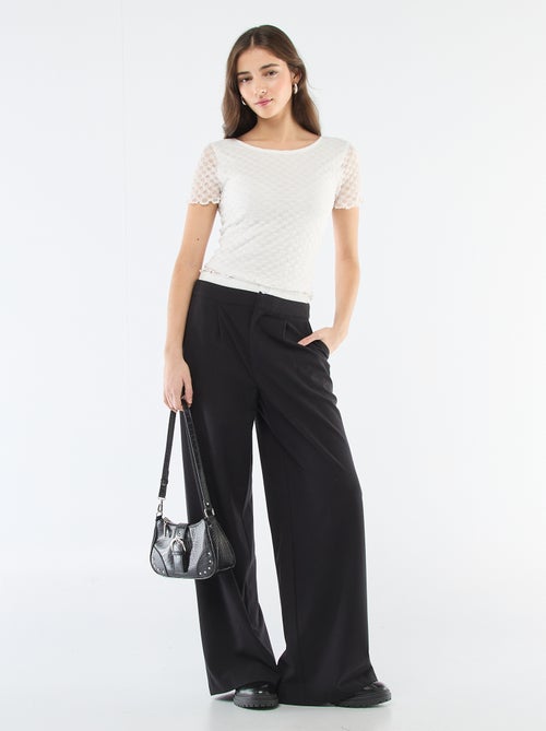 Tee-shirt en dentelle avec dos échancré - Kiabi