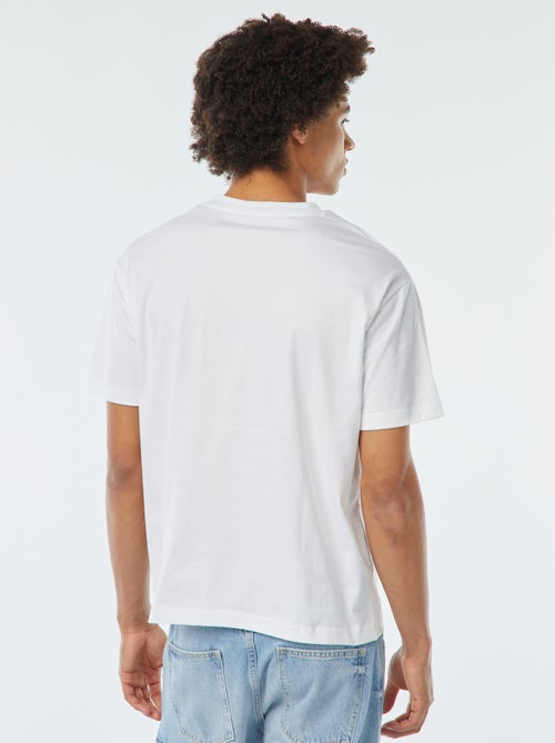 Tee-shirt imprimé poitrine - Kiabi