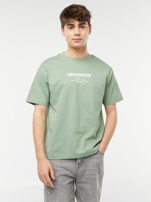 Tee-shirt imprimé poitrine - Kiabi