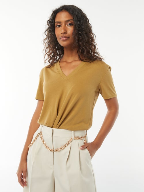Tee-shirt manches courtes avec encolure en V - Kiabi