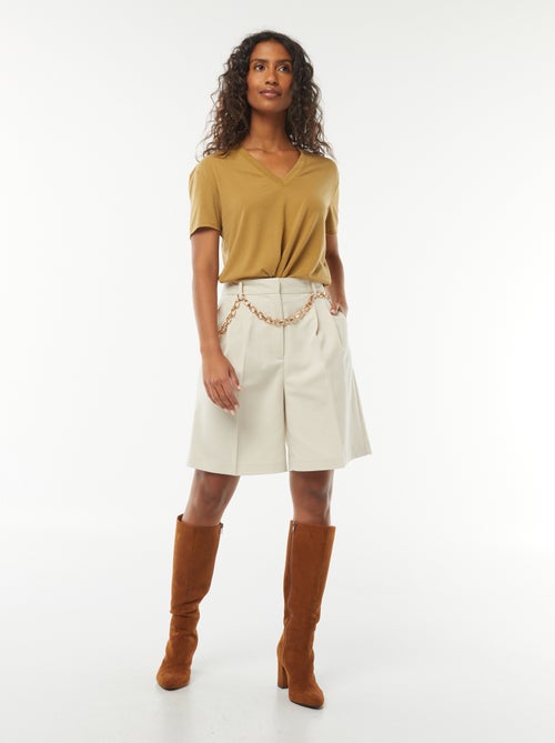 Tee-shirt manches courtes avec encolure en V - Kiabi