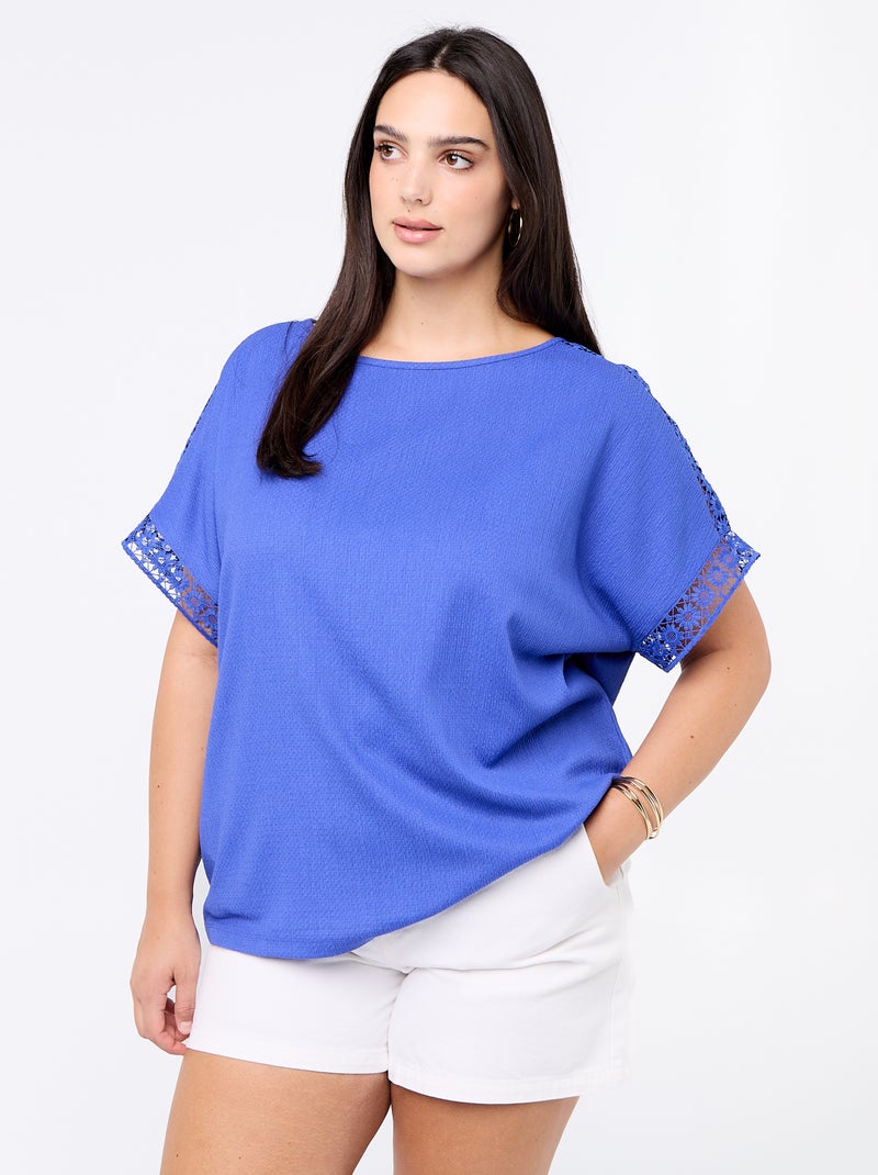Tee-shirt uni avec broderie et macramé aux manches Bleu - Kiabi