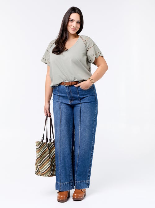 Tee-shirt uni avec broderies sur les manches - Kiabi